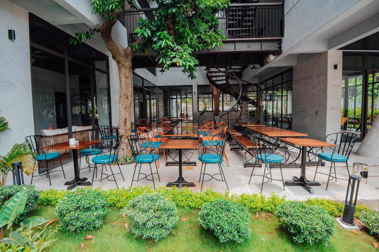 Catba Buffalo Hostel